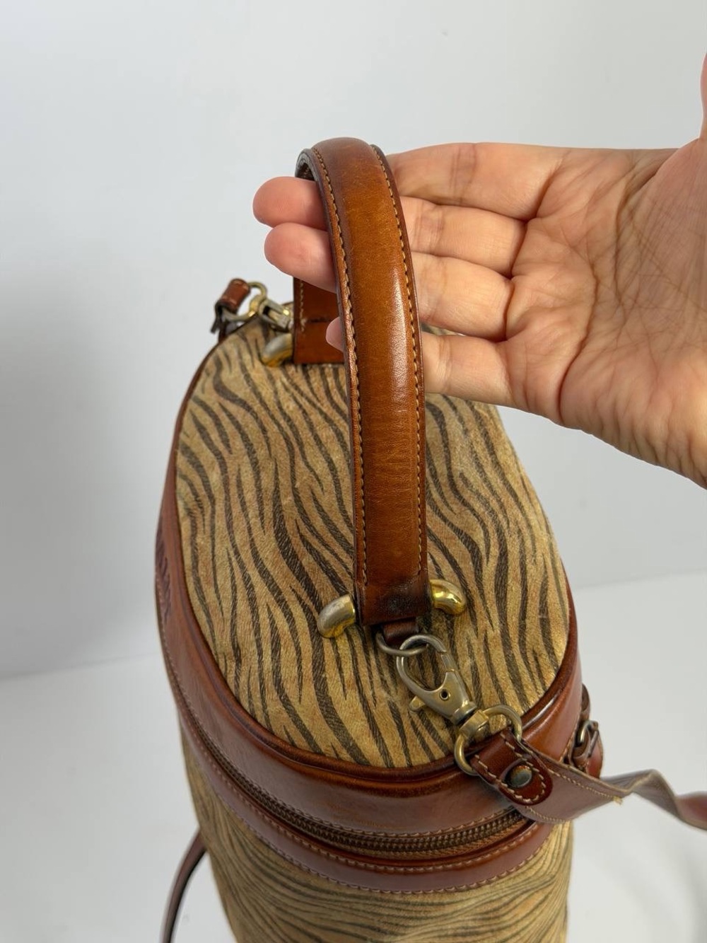 Vintage Bally Classic 3-Way Zebra Pattern Vanity Bucket Bag - Picture 6 of 13